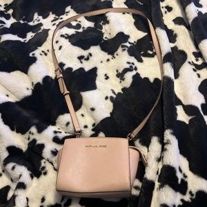 Michael kors crossbody